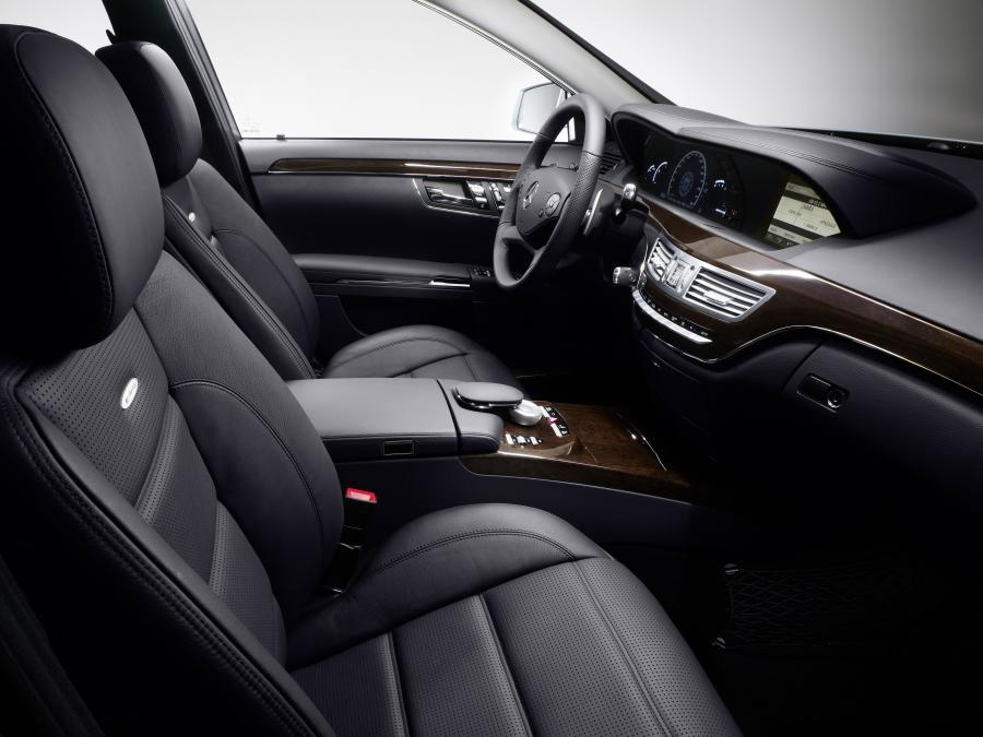  Mercedes-Benz S63 AMG 2009 года  (фото 3 из 42)